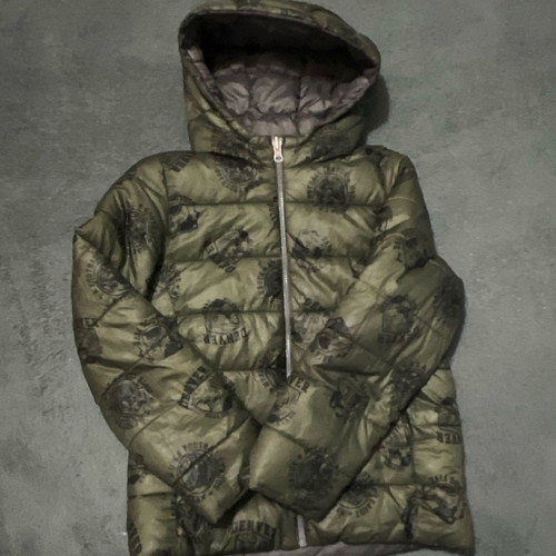 Benetton reversible jacket size 122 cm for 7 years like new, green