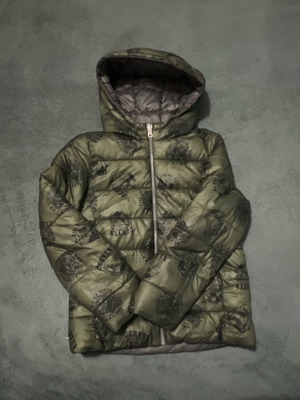 Benetton reversible jacket size 122 cm for 7 years like new, green