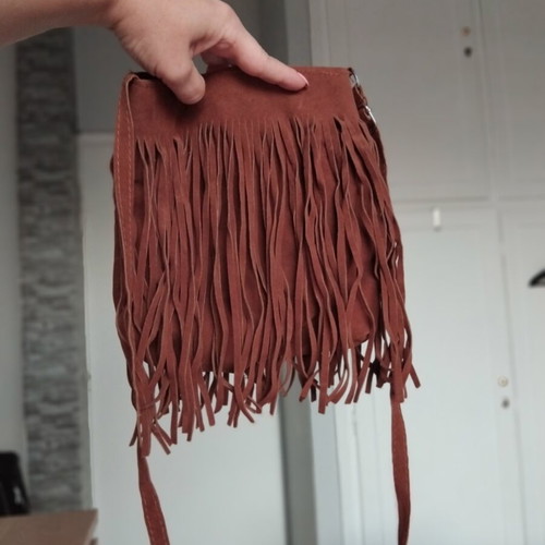 Brown suede leather crossbody bag with fringes
