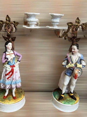 Biscui candlesticks in excellent condition, set of 2