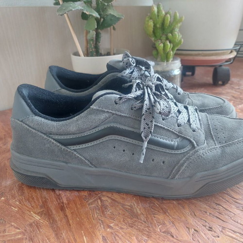 Vans Hylane Suede Grey sneakers, EU 43