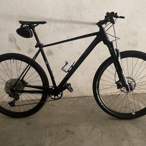 Superior MTB XP 909 mountain bike like new, 29 inch, disc brakes