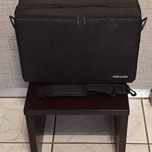 Case Logic CD/DVD Wallet for 60 Discs like new