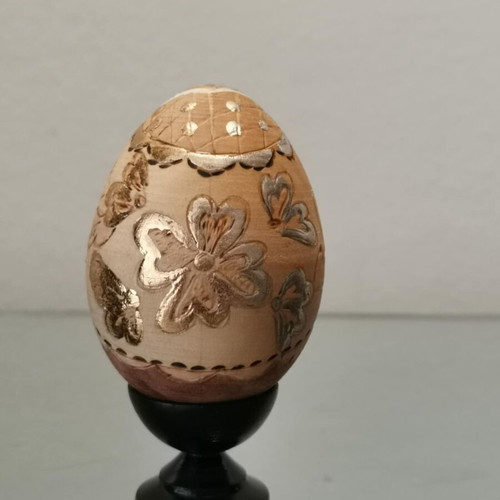 Babushka Matreshka Egg used, wooden with hand carving and painting