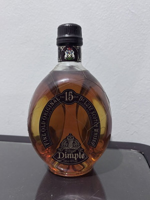 Dimple 15 years old sealed whisky like new