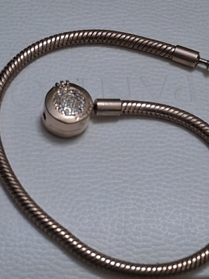 Pandora 20 cm rose gold bracelet used with snake chain and crown clasp