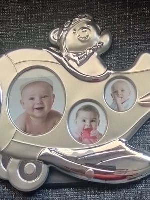 Children's frame for 3 photos like new