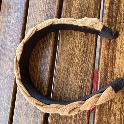 Headband with fabric braid like new