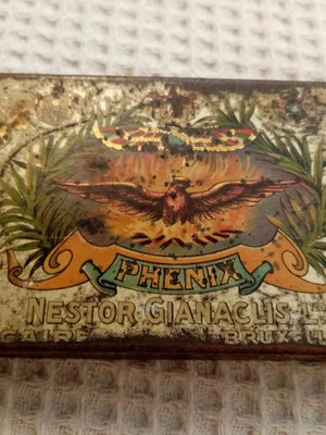 Phenix Nestor Gianaclis tin cigarette box vintage used