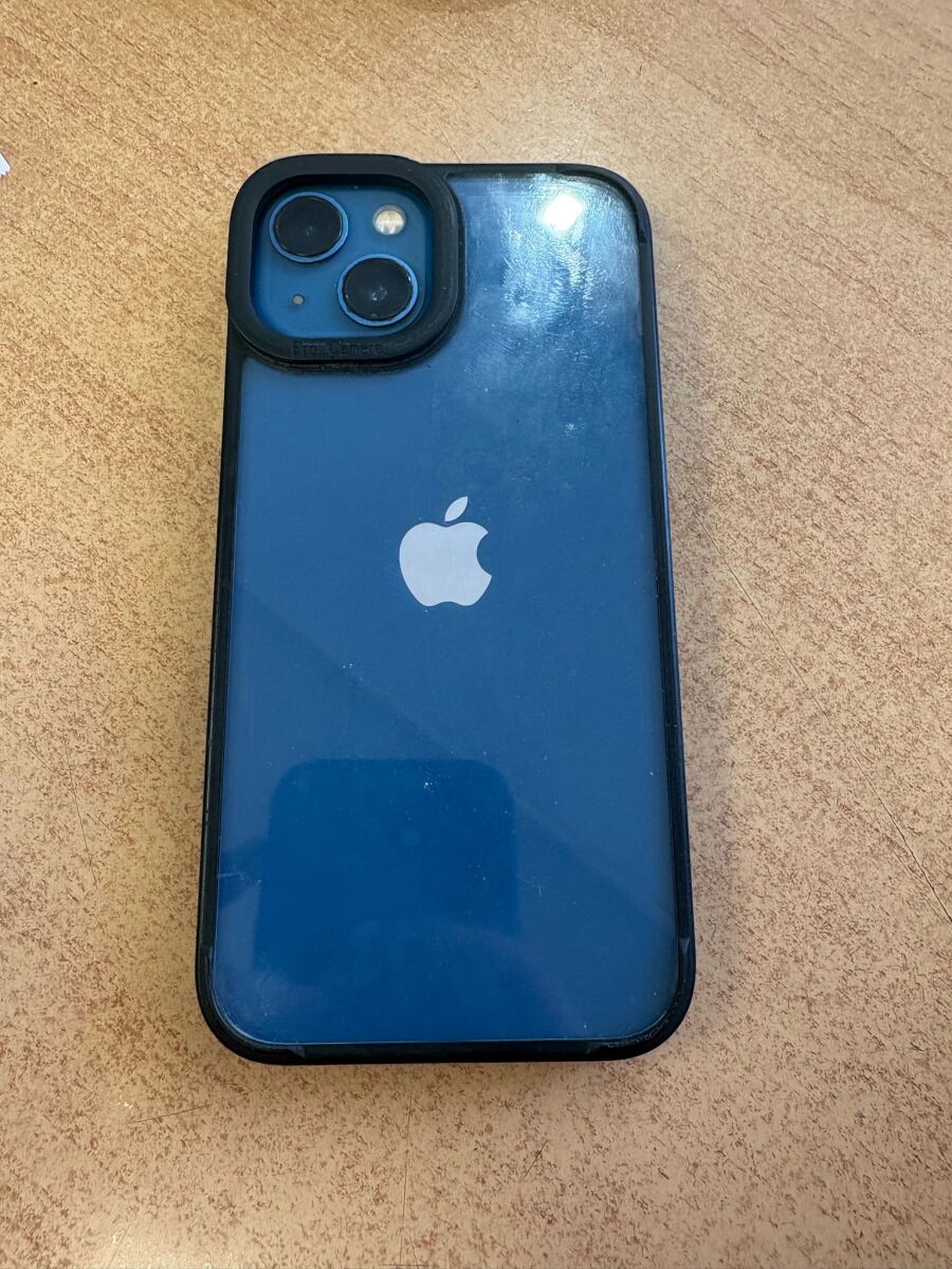 Iphone 13 used midnight blue 256GB with… - € 220,00 - Vendora.cy