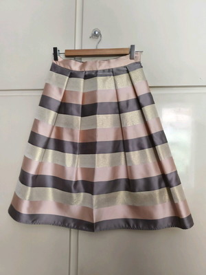Midi skirt XS with stripes and metallic details, new