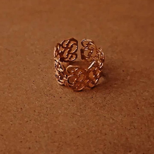Vintage wide lace design ring used