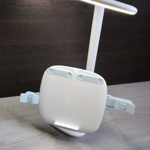 Table desk lamp like new with adjustable arm and LED light
