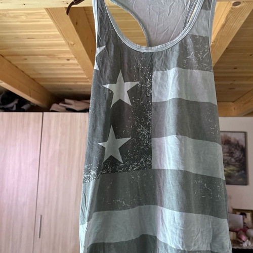 Sleeveless blouse grey with stars and stripes like new