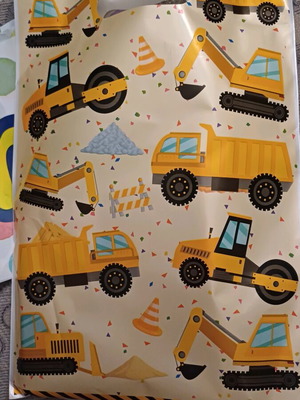 Πακέτο είδη πάρτι σαν καινούργιο με banner, σακουλάκια, σφυρίχτρες, μπαλόνια