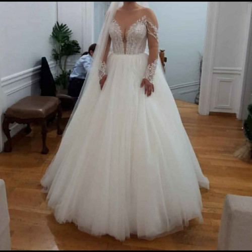 Wedding dress with train, size 42, white, worn once