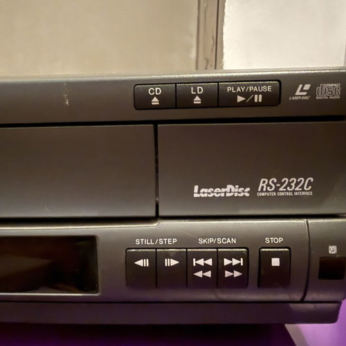 Pioneer Laserdisc Player, NTSC, 220V converted, with remote