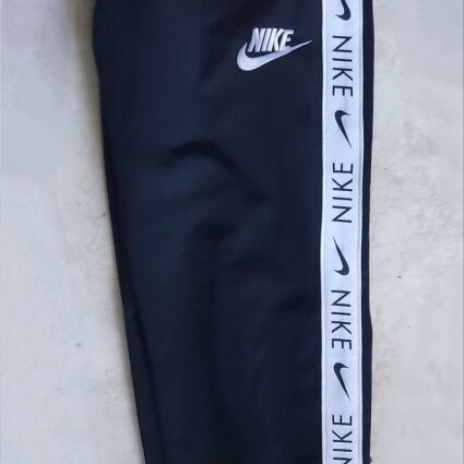 Φόρμα Nike σετ παιδική καινούργια, μέγεθος 146-156cm