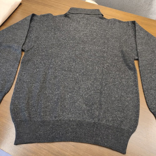 Navy & Green knitted polo shirt medium size gray like new