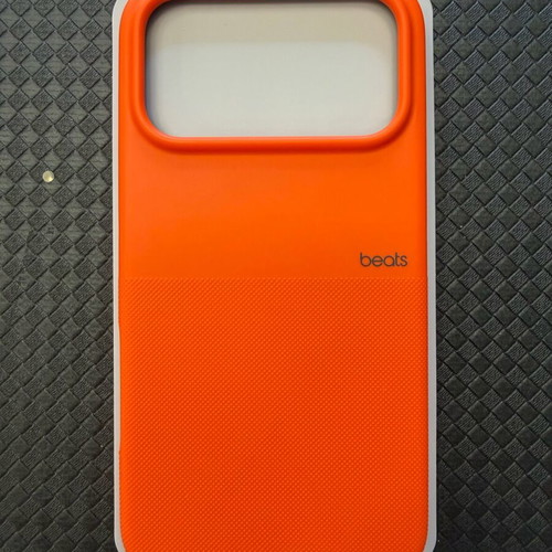 Beats case for iPhone 17 Pro Max new, Sierra Orange