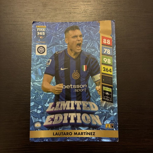 Lautaro Martínez FIFA 365 Adrenalyn XL Limited Edition card like new