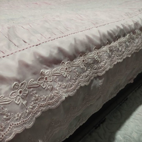 Curtain set with cover and pillowcase like new, 2 curtains plus 1 gift