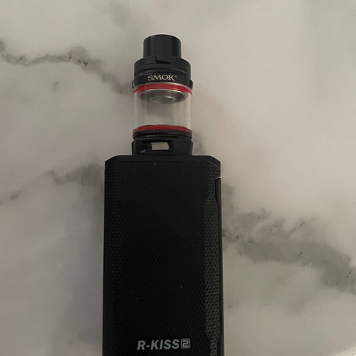 Smok R Kiss 2 like new