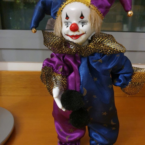 Porcelain clown dolls new, pack of 3, with music and movement