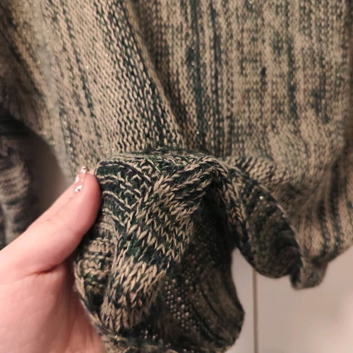 Pullover like new with silver thread detail, multicolor, elastic knit