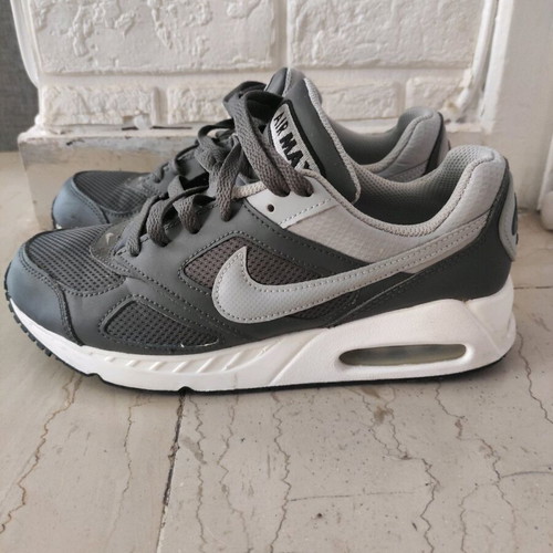 Nike Air Max Ivo GS like new, gray, size 38