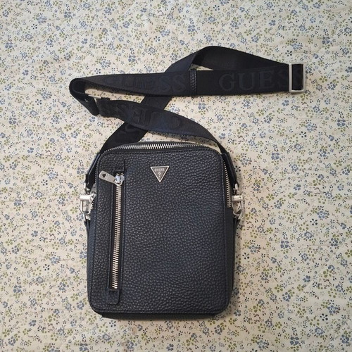 Guess shoulder bag new, black