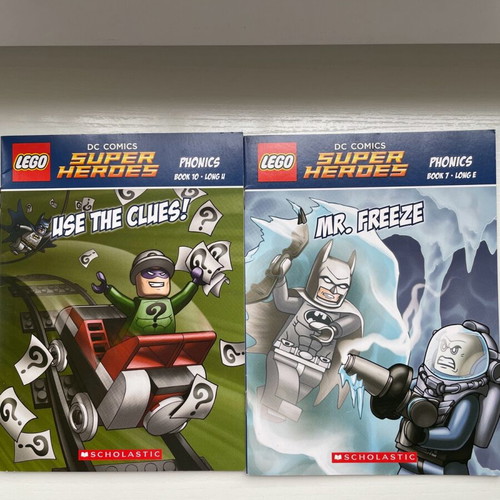 Lego DC Comics Super Heroes set mint condition with 10 comics and 2 books