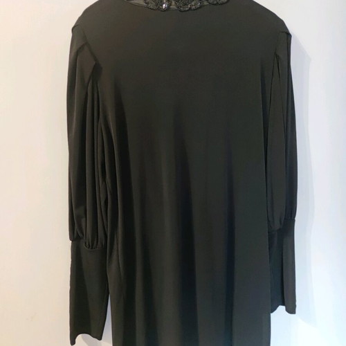 Mat dress black like new, size 2-large with open back