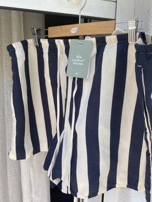 H&M striped shorts new, size L 40 12, white and blue