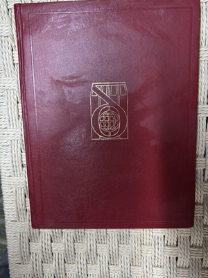 Domí Encyclopedia Volume 3 like new