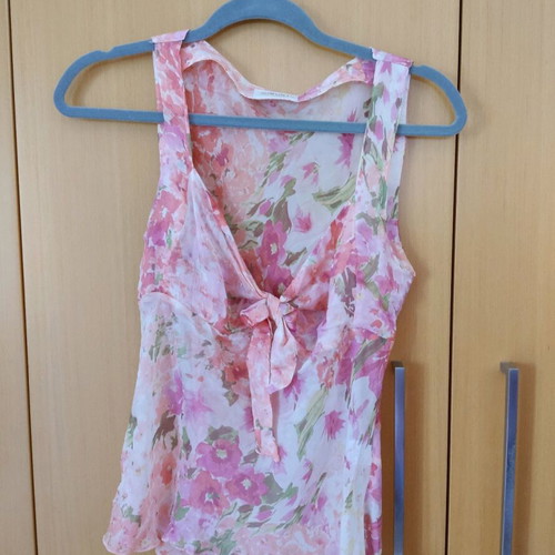 Floral silk top Sarah Lawrence like new, size S
