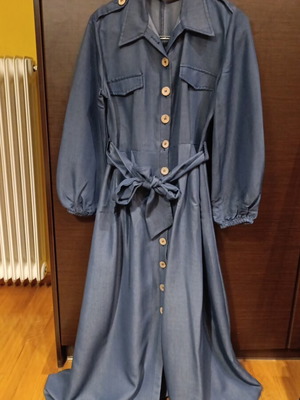 Anel dress new with belt at waist blue