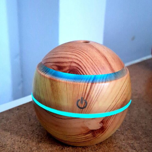 Ultrasonic Aroma Mini Atomization Humidifier 200ml with Color Changing LED like new