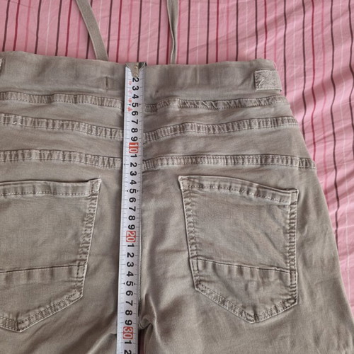 Khaki gray pants like new with elastic and drawstring, size M