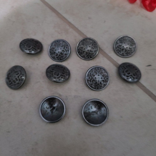Buttons new, diameter 2 cm
