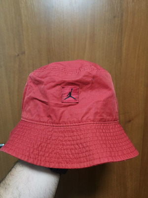 Jordan bucket hat new, size L/XL, red