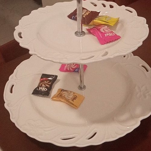 Vicho two-tier serving platter like new