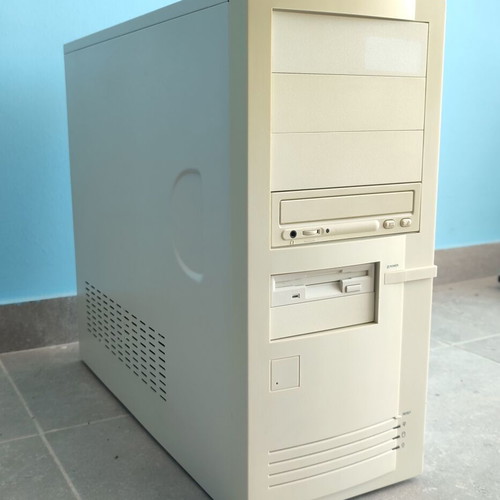 AMD K6-III Retro PC with ASUS P5A motherboard