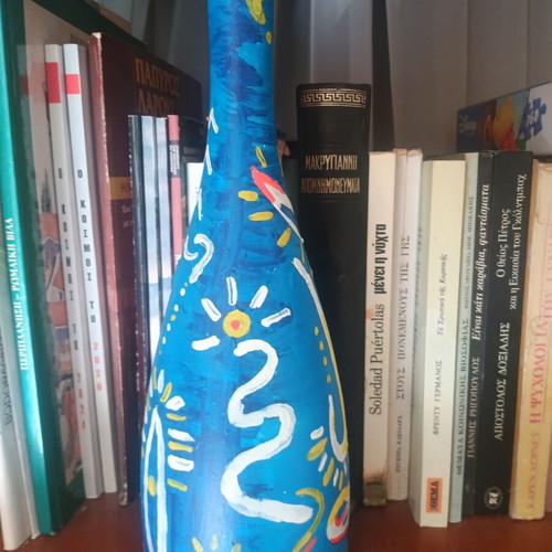 Handpainted bottle with indelible colors 31cm like new