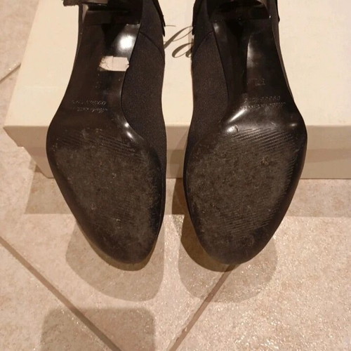 Sante black pumps like new, size 37