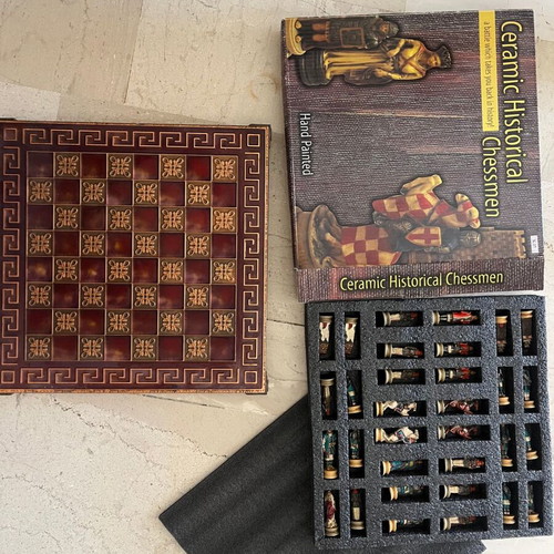 Ceramic Historical Chessmen Manopoulos S.A. chessboard like new