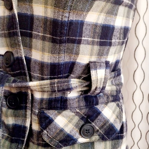 Short jacket with belt like new, size S/36, multicolor