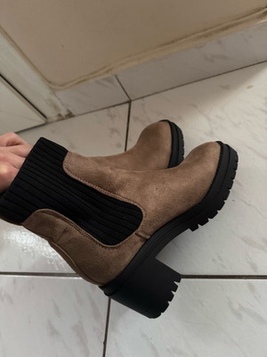 Women's ankle boots size 36 like new, black and brown