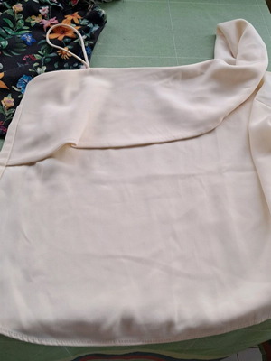 Γυναικεία top Zara σαν καινούργια, σετ 2 τεμαχίων, μέγεθος medium