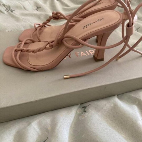 Super Mode beige sandals like new, size 38